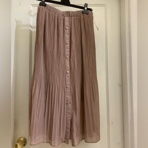 Tan maxi/ A line skirt with buttons on front, Size Medium